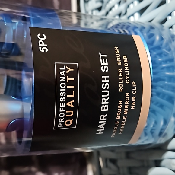 Professional 🎁 Quality 5 pc Hair Brush Set in Royal Blue includes stand - Picture 2 of 5